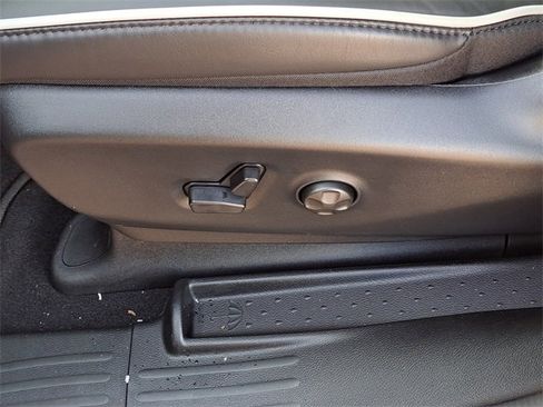 Used 2026 Chrysler Pacifica Limited w/ S Appearance Package image 20