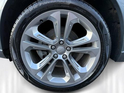 Used 2015 Audi Q3 2.0T Prestige w/ Prestige Package image 9