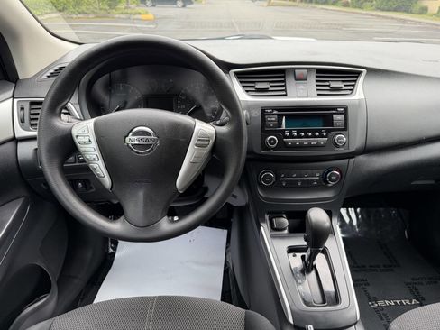 Used 2017 Nissan Sentra S FWD image 17