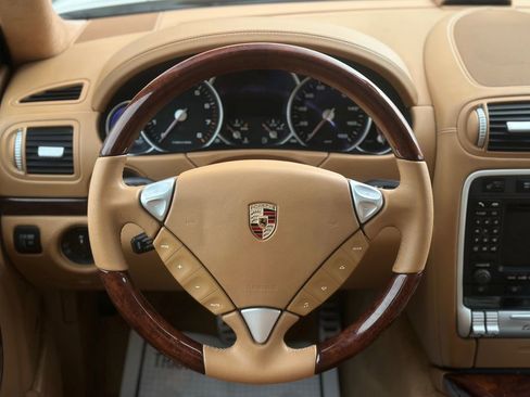 Used 2006 Porsche Cayenne Turbo S AWD/4WD image 30