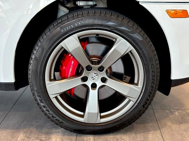 Used 2022 Porsche Macan S AWD/4WD image 41