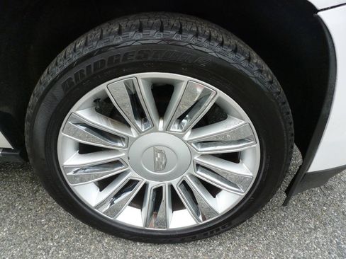 Used 2016 Cadillac Escalade Premium AWD/4WD image 19