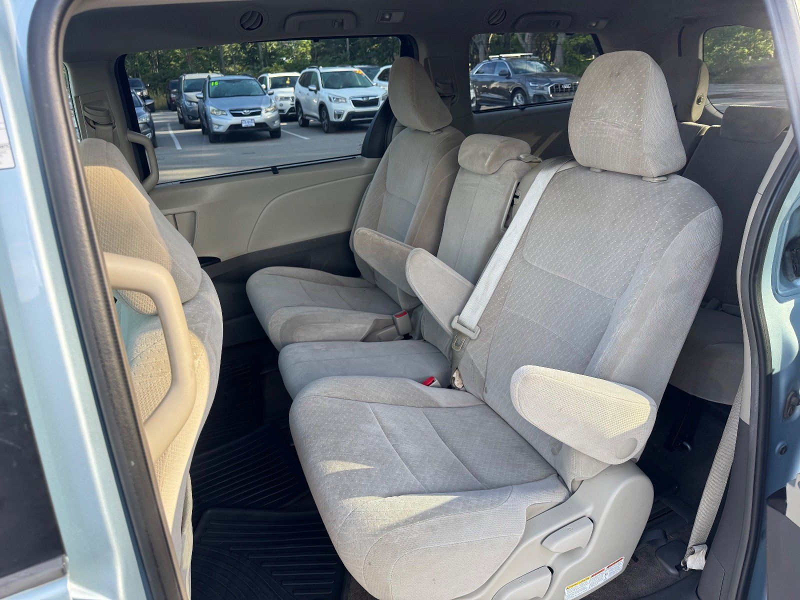 Used 2017 Toyota Sienna LE FWD image 13