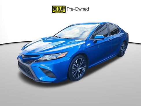 Used 2019 Toyota Camry L image 1