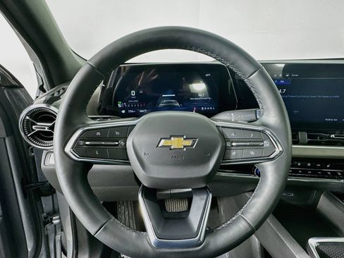 Used 2025 Chevrolet Equinox LT w/ Convenience Package II AWD/4WD image 12