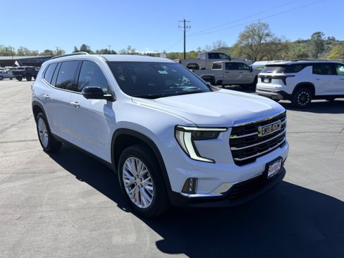 New 2026 GMC Acadia Elevation w/ Elevation Premium Package AWD/4WD image 3