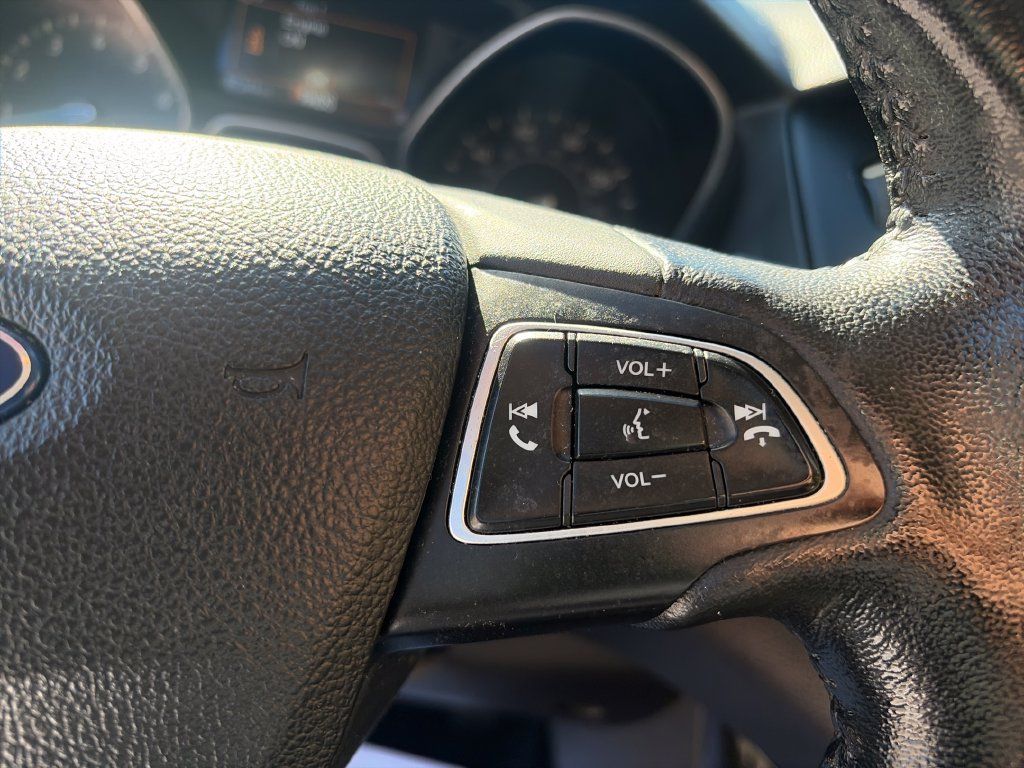 Used 2015 Ford Focus Titanium FWD image 33