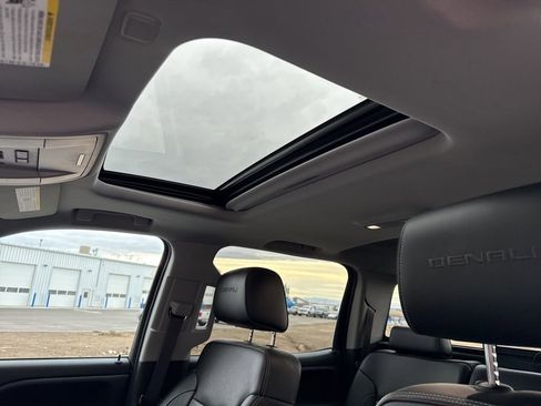 Used 2015 GMC Sierra 1500 Denali image 29