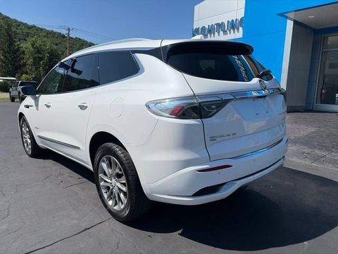 Used 2022 Buick Enclave Avenir w/ Avenir Technology Package AWD/4WD image 4