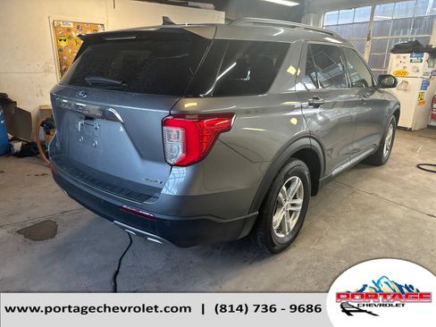 Used 2024 Ford Explorer XLT w/ Equipment Group 202A RWD image 5