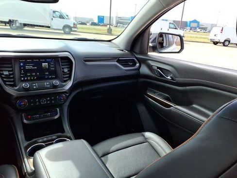 Used 2023 GMC Acadia AT4 AWD/4WD image 5
