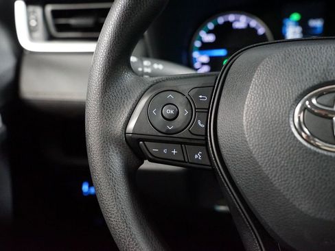 Certified 2022 Toyota RAV4 LE image 14