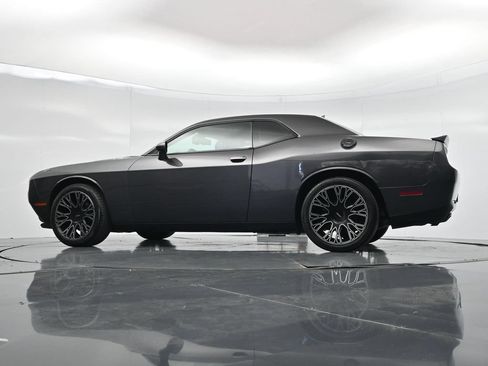 Used 2019 Dodge Challenger SXT w/ Blacktop Package RWD image 30