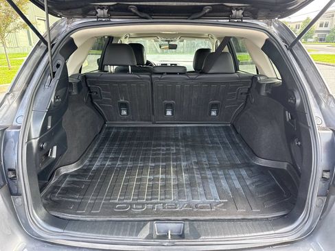 Used 2019 Subaru Outback 2.5i Limited w/ Protection Package #1 AWD/4WD image 11