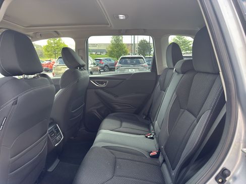 Used 2023 Subaru Forester Premium AWD/4WD image 10