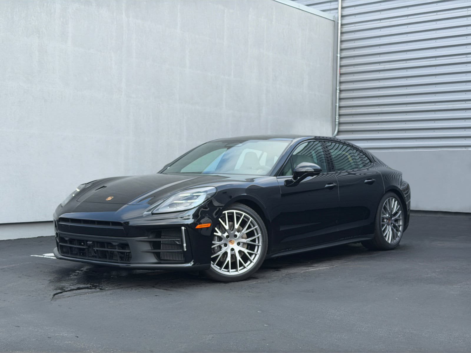 New 2026 Porsche Panamera 4 AWD/4WD image 1