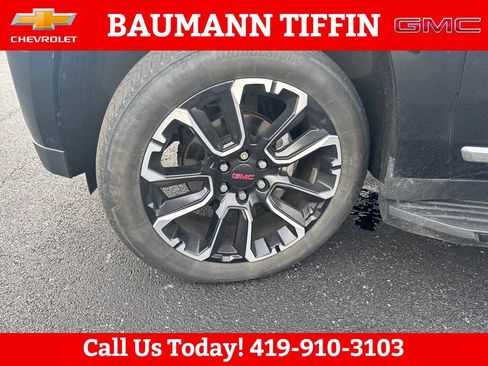 Used 2022 GMC Yukon SLT w/ SLT Luxury Package AWD/4WD image 27