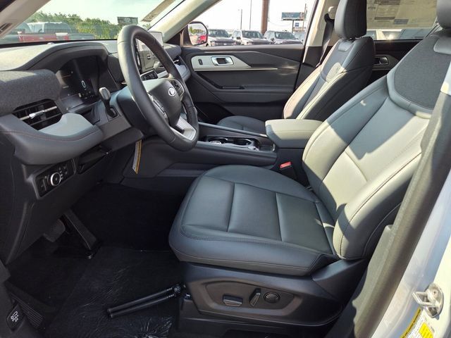 New 2026 Ford Explorer Active w/ Active Comfort Package AWD/4WD image 5