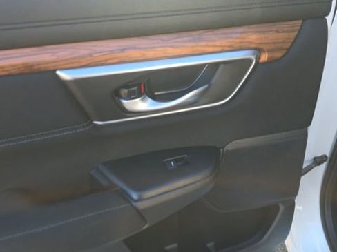 Used 2020 Honda CR-V EX image 17