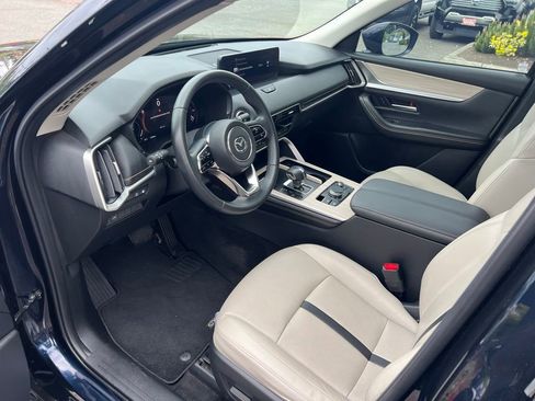 Used 2024 MAZDA CX-90 Plug-In Hybrid w/ Preferred AWD/4WD image 11