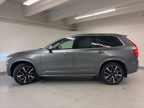 Used 2020 Volvo XC90 T6 Momentum w/ Protection Package image 3