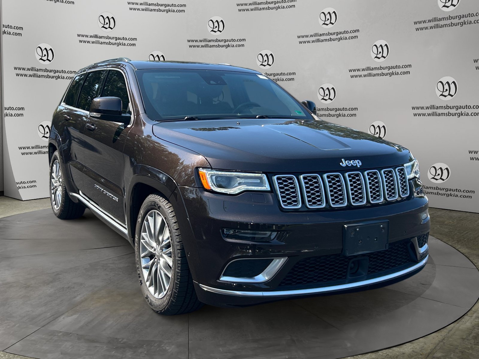 Used 2017 Jeep Grand Cherokee Summit w/ Platinum Series Group AWD/4WD image 7