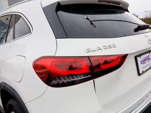 Used 2021 Mercedes-Benz GLA 250 GLA 250 image 24