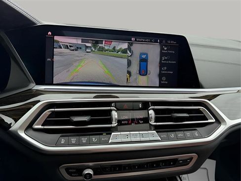 Used 2020 BMW X7 xDrive40i w/ Premium Package AWD/4WD image 69