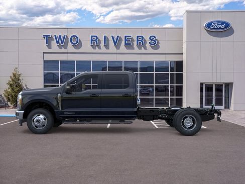 New 2026 Ford F350 XLT w/ XLT Value Package AWD/4WD image 3