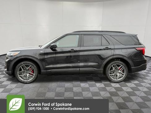 New 2026 Ford Explorer ST-Line w/ ST-Line Street Pack image 9
