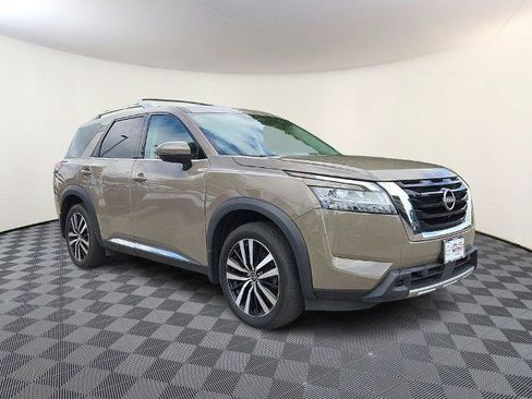 Certified 2023 Nissan Pathfinder Platinum w/ Cargo Package AWD/4WD image 1