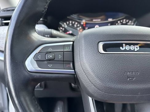 Used 2022 Jeep Compass Latitude w/ Sun and Sound Group AWD/4WD image 25