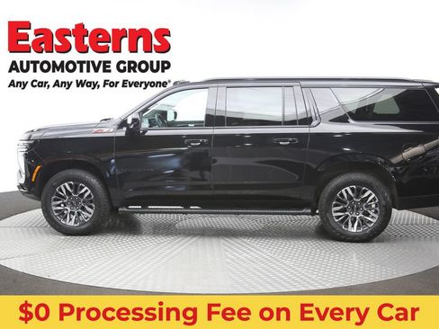 Used 2025 Chevrolet Suburban Z71 AWD/4WD image 63