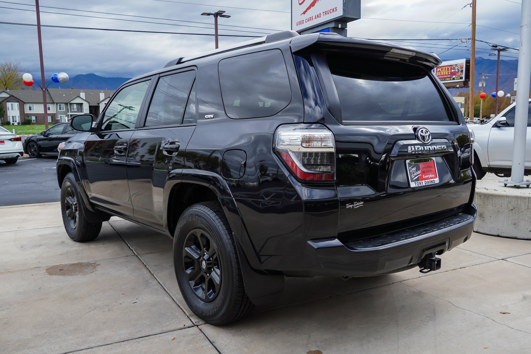 Used 2024 Toyota 4Runner SR5 AWD/4WD image 6