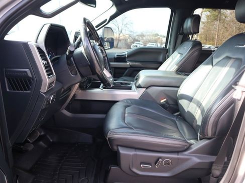 Used 2022 Ford F350 Platinum image 12