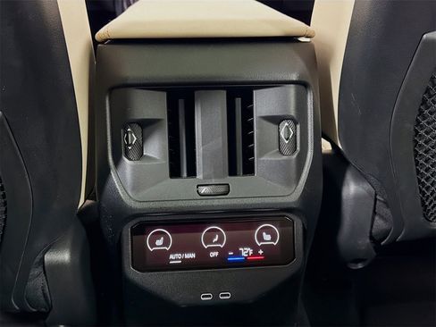 Used 2025 BMW X3 xDrive30i w/ Premium Package image 25