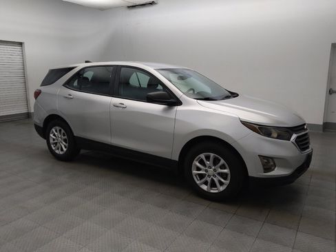 Used 2021 Chevrolet Equinox LS image 11