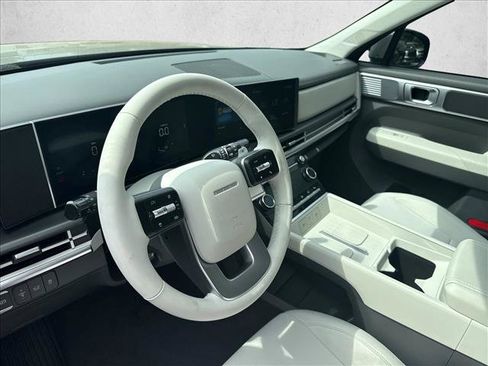 Certified 2026 Hyundai Santa Fe SE FWD image 3