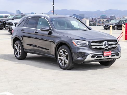 Used 2020 Mercedes-Benz GLC 300 image 3