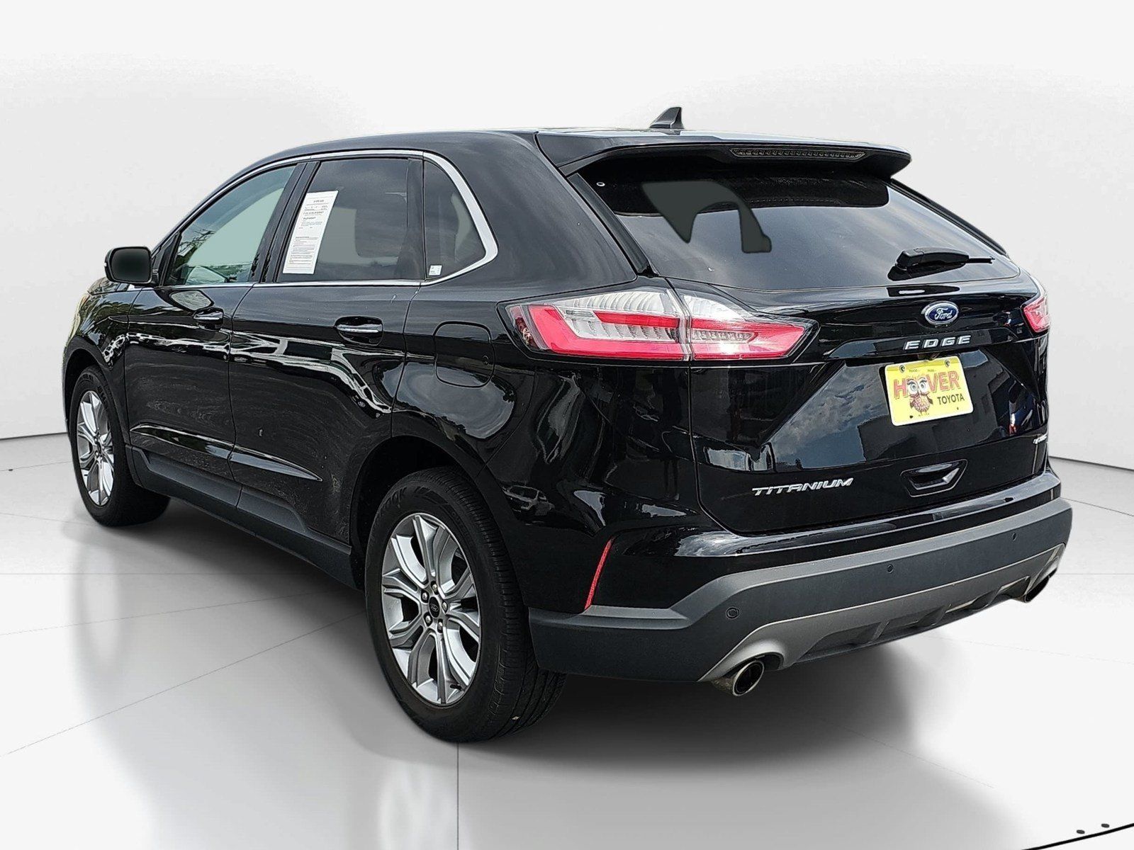 Used 2023 Ford Edge Titanium AWD/4WD image 5