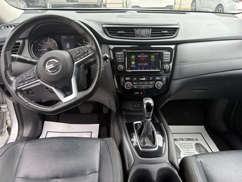 Used 2018 Nissan Rogue SL FWD image 12