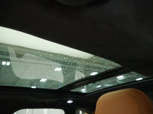 Used 2019 Jaguar F-PACE SVR image 53