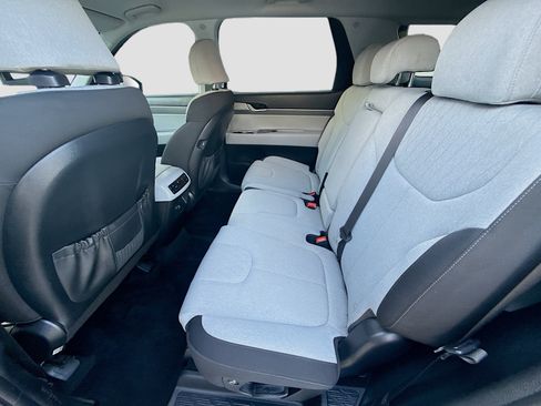 Used 2022 Hyundai Palisade SE FWD image 21