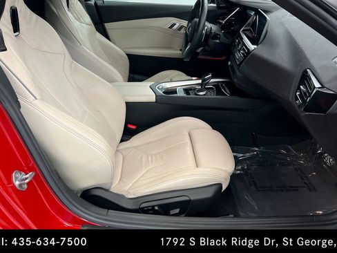 Used 2020 BMW Z4 M40i w/ Executive Package image 16