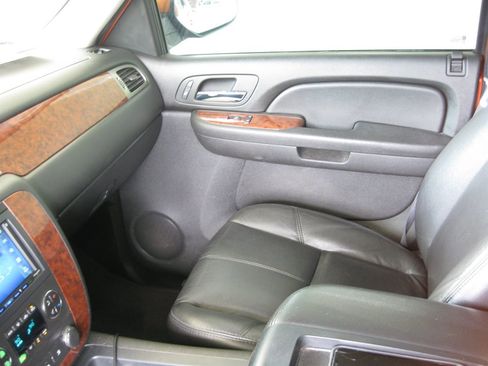 Used 2007 Chevrolet Avalanche LT w/ LT Preferred Equipment Group image 26