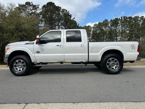 Used 2016 Ford F250 Lariat w/ Chrome Package image 8