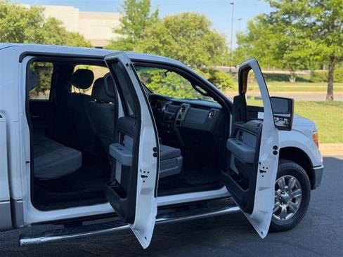 Used 2012 Ford F150 XLT w/ XLT Chrome Pkg AWD/4WD image 12