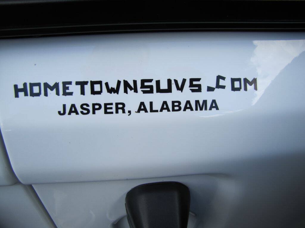 Used 2022 Jeep Wrangler Unlimited Sahara AWD/4WD image 31