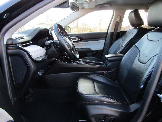 Used 2022 Jeep Compass Limited w/ Elite Group AWD/4WD image 10
