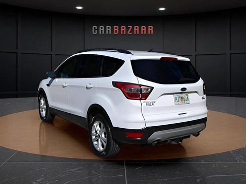 Used 2018 Ford Escape SEL image 8